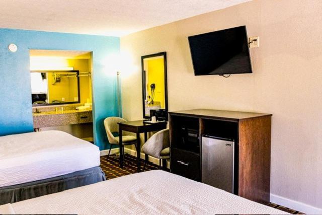 Days Inn By Wyndham Little River Exterior foto